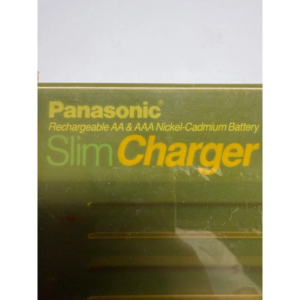 Panasonic Slim Charger BQ-34C Vintage Ni-Cd Battery Charger AA AAA Green Cover
